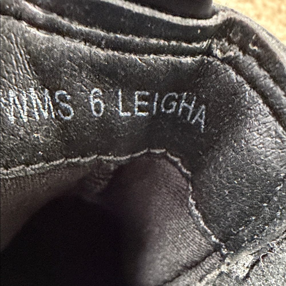 Dolce Vita Leigha Chelsea Black Boots Womens Size 6 - Picture 9 of 9